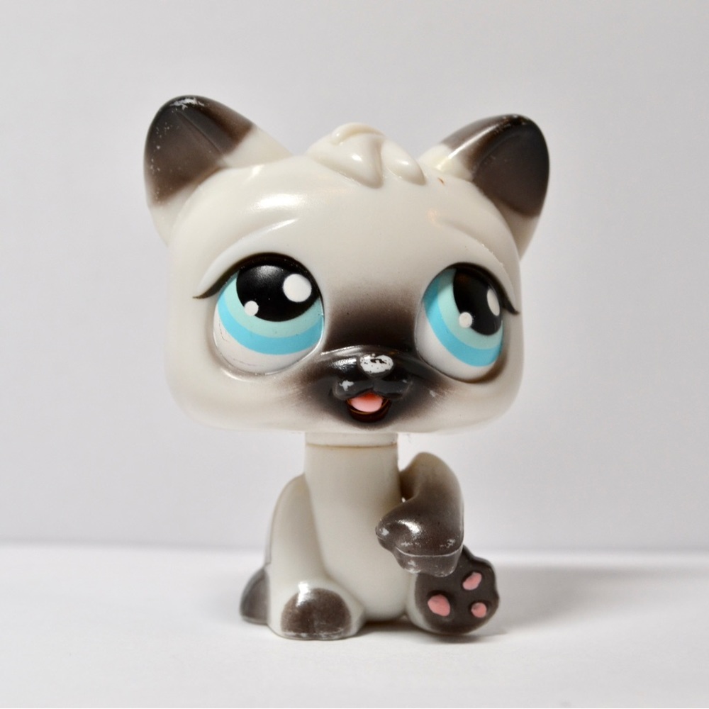 Littlest Pet Shop Authentic Biggest Littlest Pet Shop Push Play Gray White
